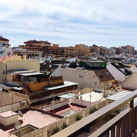푸엔히롤라 En El Centro Y Al Lado De La Playa 아파트 외부 사진